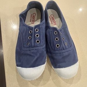 BRAND NEW - Boys' Blue Canvas Slip Ons - EUR 31 / US 134